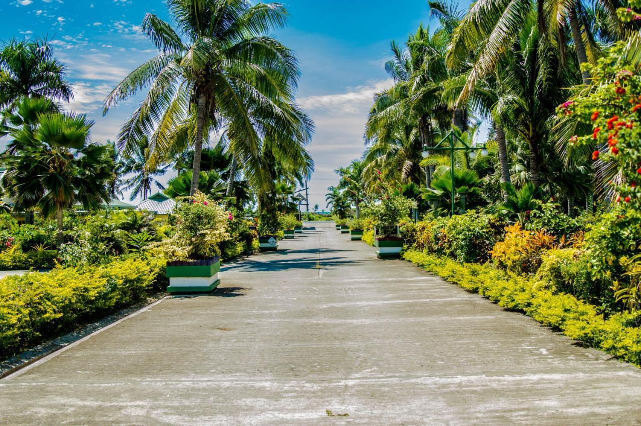 Grand West Villas Nadi Bagian luar foto