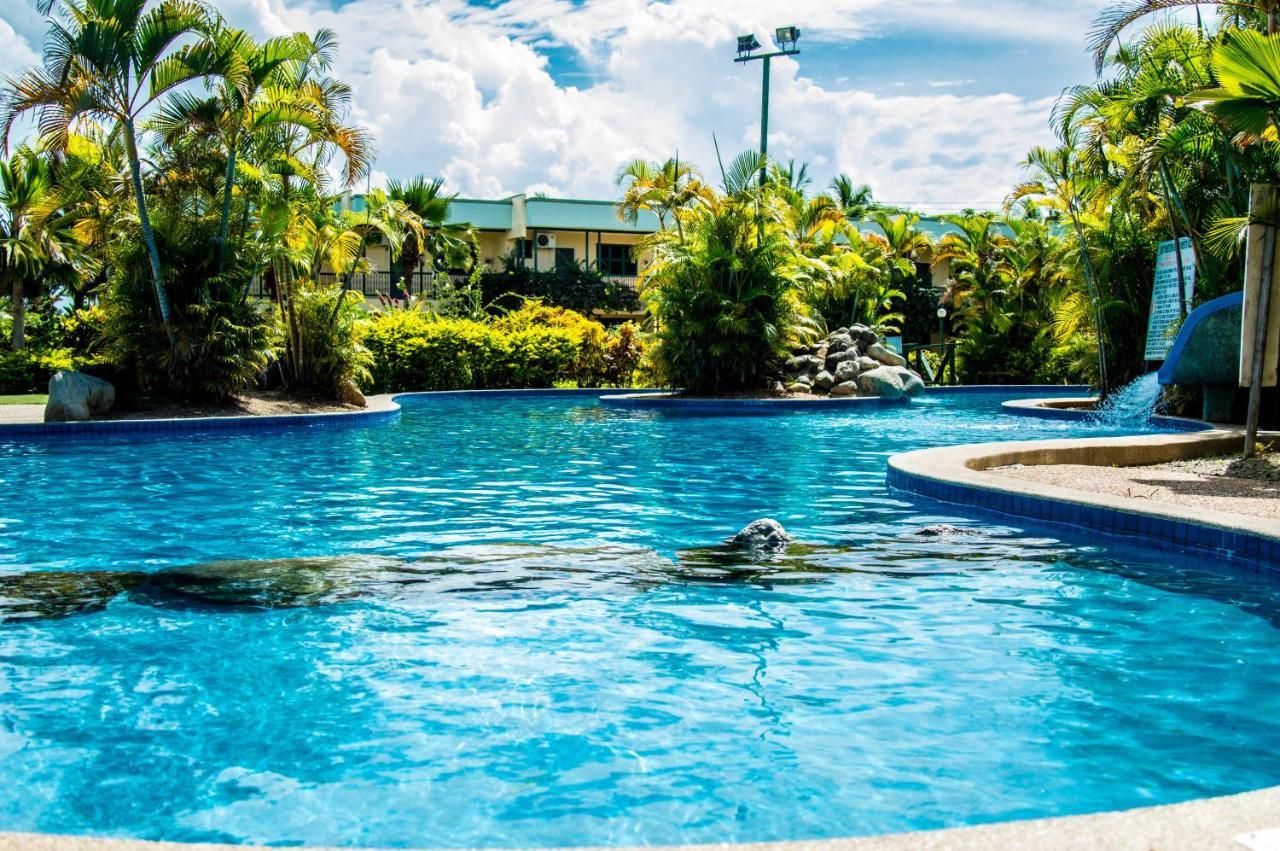 Grand West Villas Nadi Bagian luar foto