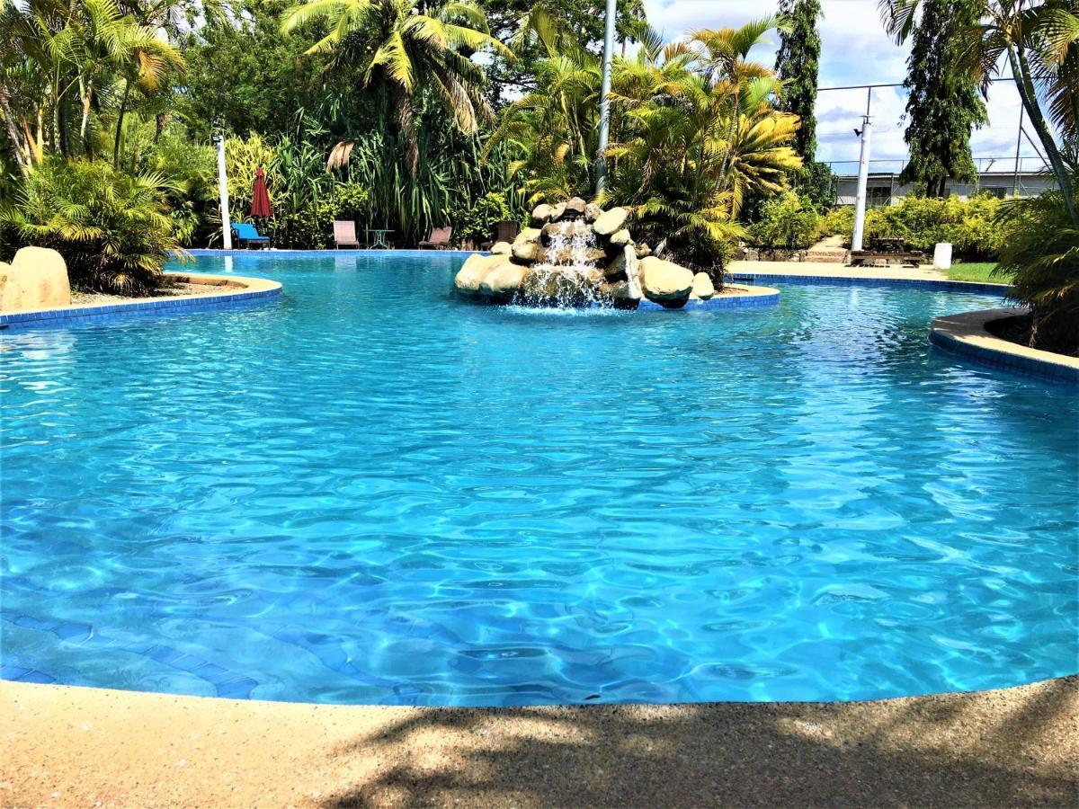 Grand West Villas Nadi Bagian luar foto